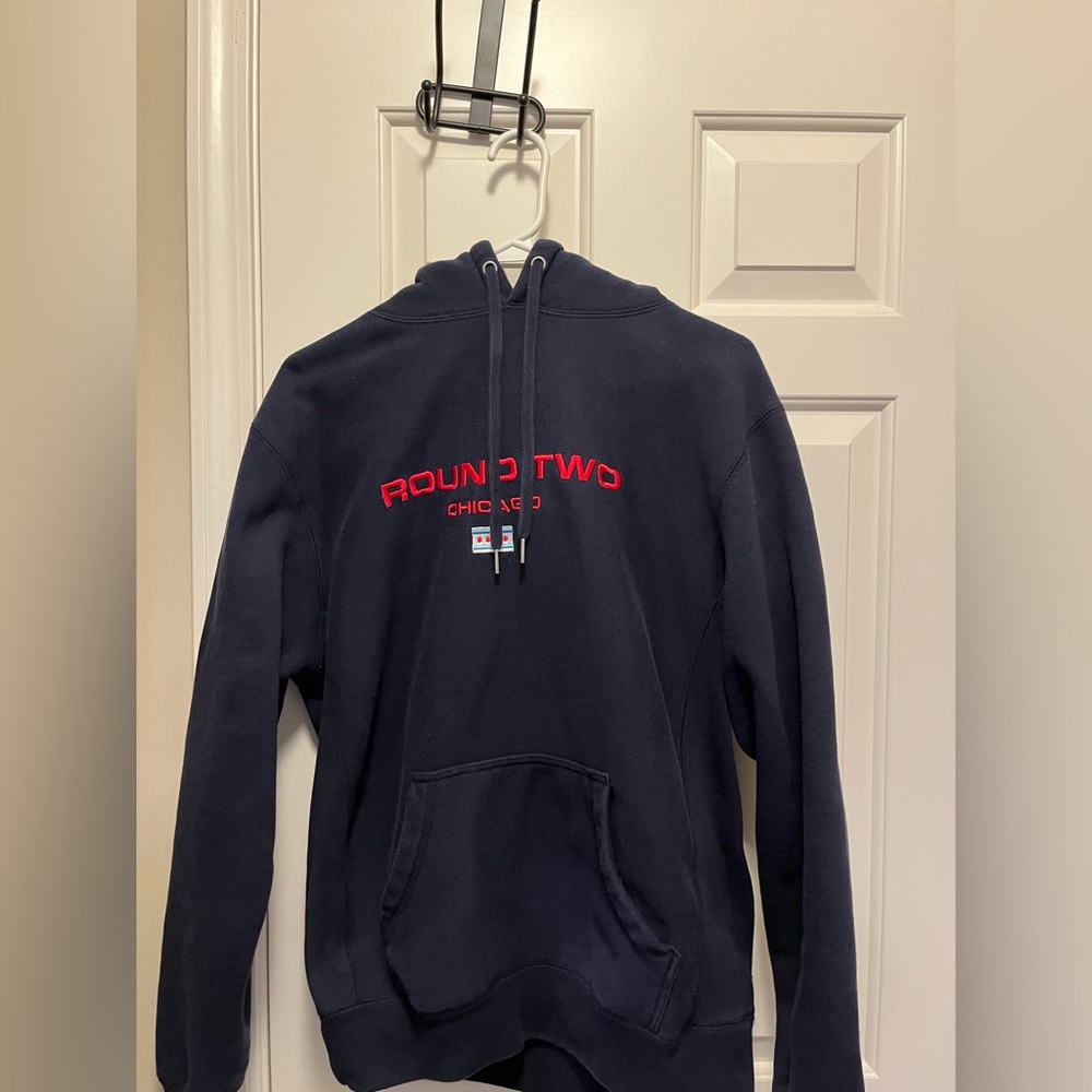 MEN’S ROUND TWO HOODIE SIZE S